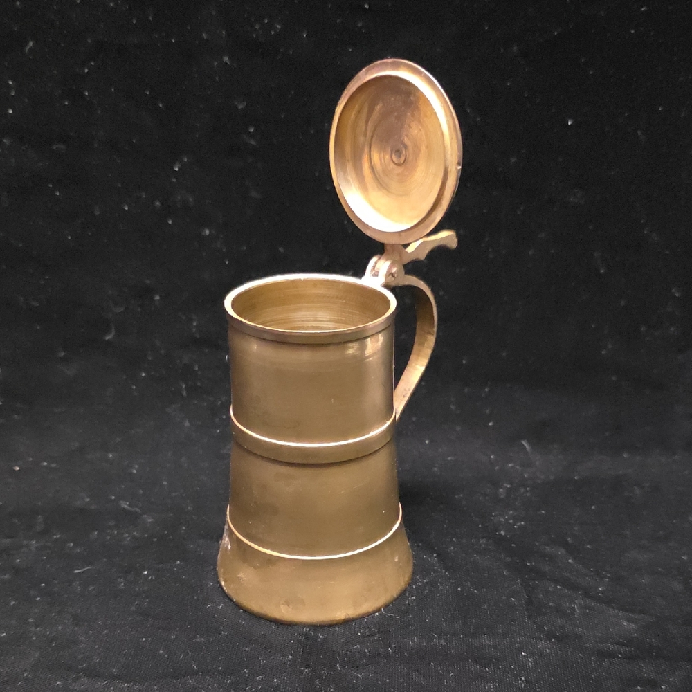 Brass Tankard with Lid,  2.5" Base X 3.75"  Tall x 4.8" Tall (Handle) 3.3" Deep